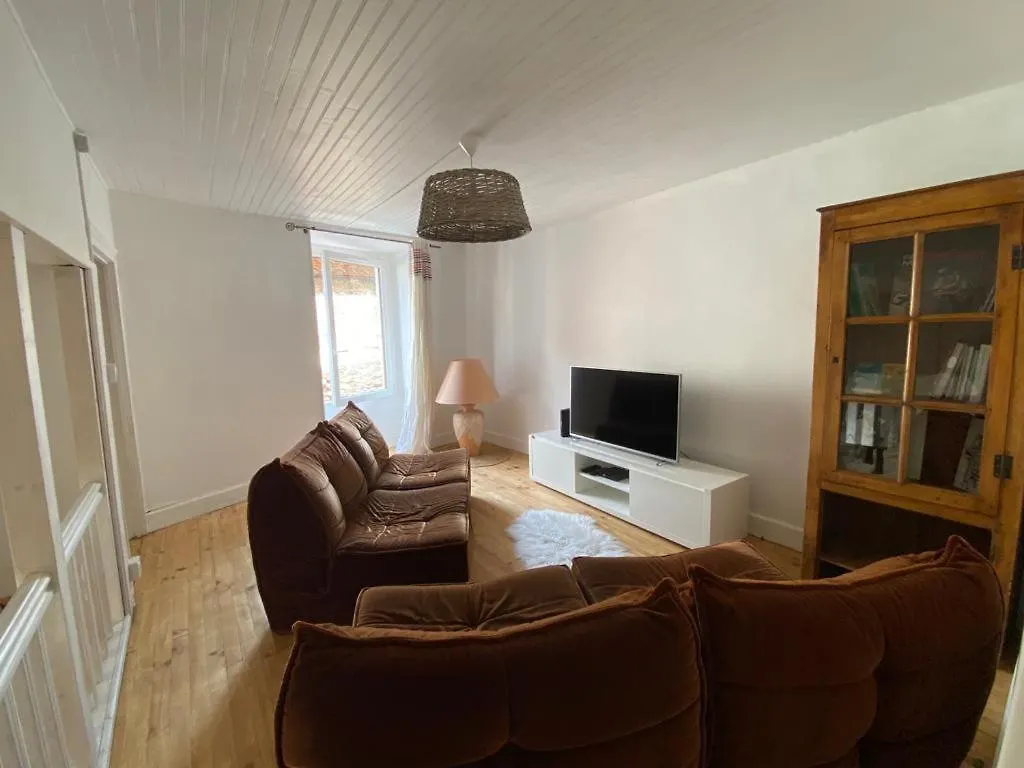 Maison Auzon Cottage Viva La Vida contacts